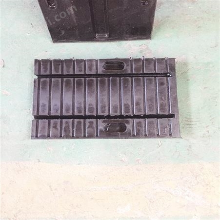 30型、45型、50型、60型、80型耐磨性旧桥改造用30型板式弹性橡胶伸缩缝 华禄供应商